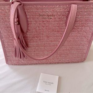 EUC Kate Spade Rowe Summer Tweed Pink Multi
Medium Top Zip Satchel